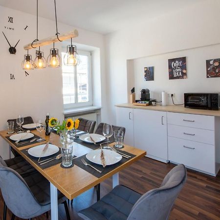 Bessa Homes 6 Personen 2 Schlafzimmer, 3 King Size, Betten, Balkon, Kueche Haag in Oberbayern Zewnętrze zdjęcie