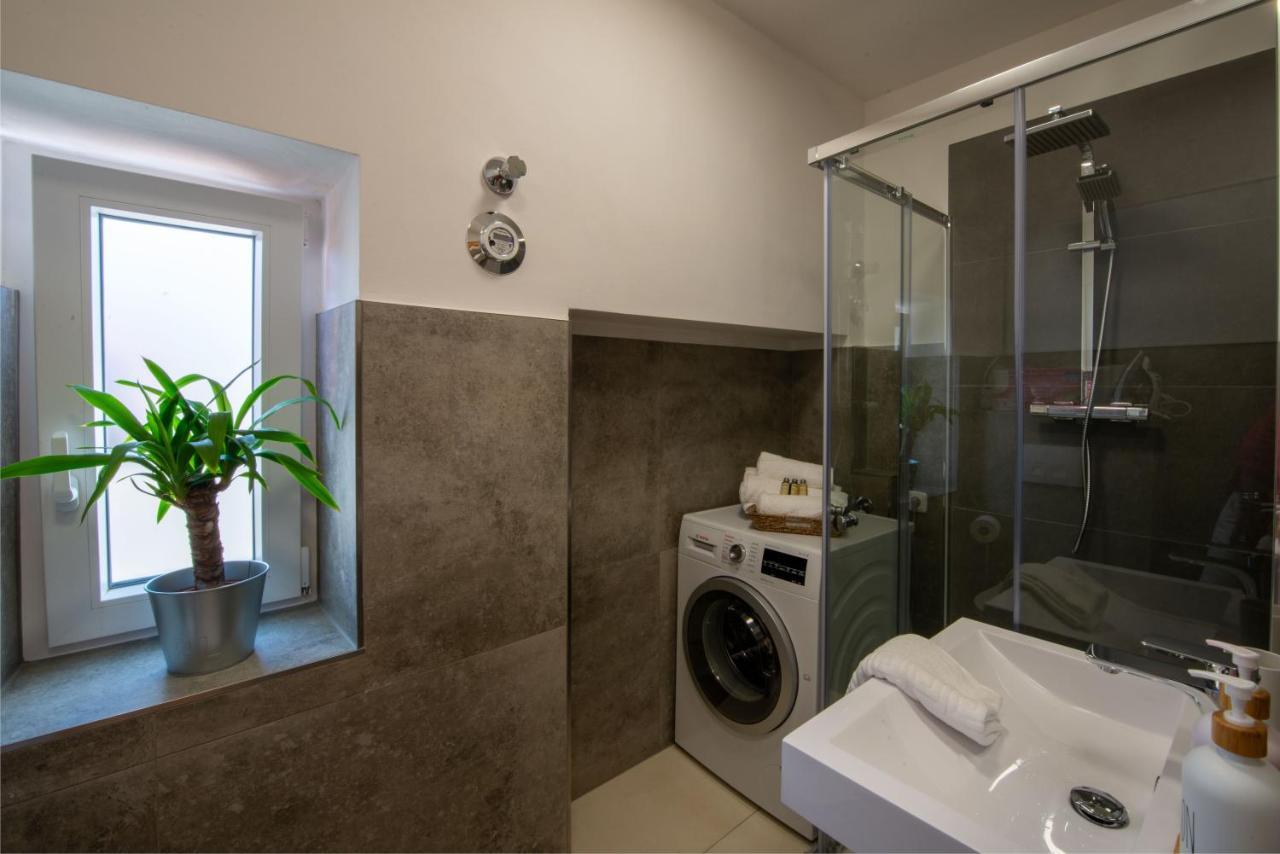 Bessa Homes 6 Personen 2 Schlafzimmer, 3 King Size, Betten, Balkon, Kueche Haag in Oberbayern Zewnętrze zdjęcie