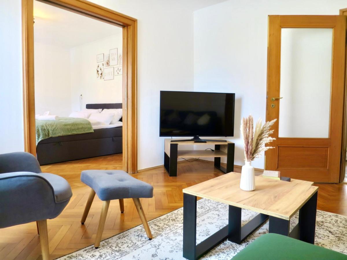 Bessa Homes 6 Personen 2 Schlafzimmer, 3 King Size, Betten, Balkon, Kueche Haag in Oberbayern Zewnętrze zdjęcie